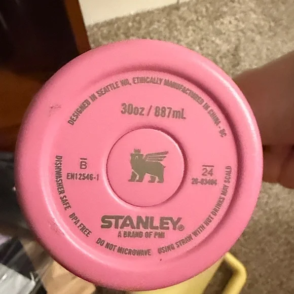 Stanley Pink Peony Insulated Tumbler 30 oz - Picture 4 of 4